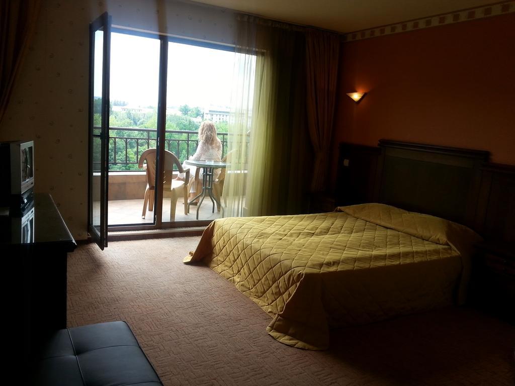 Boliari Hotel Veliko Tarnovo Kültér fotó